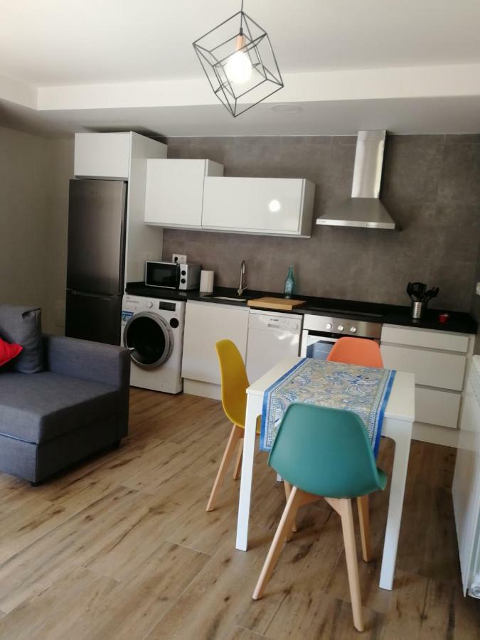 Apartamentos La Reunion 卡马雷纳德拉谢拉 外观 照片
